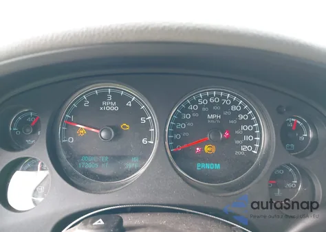 2011 Chevrolet Suburban 1500 Lt1 z USA, uszkodzony, nr VIN 1GNSKJE34BR295007